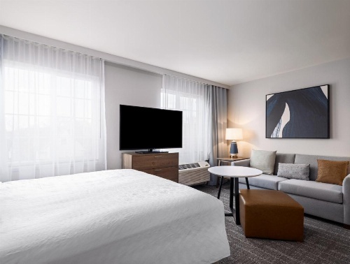 Staybridge Suites Rochester University image 11